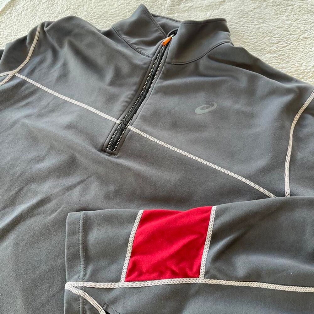 Asics Men's Grey and Black Sweatshirt